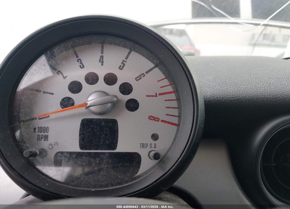 2013 MINI HARDTOP COOPER VIN: WMWSU3C56DT687038