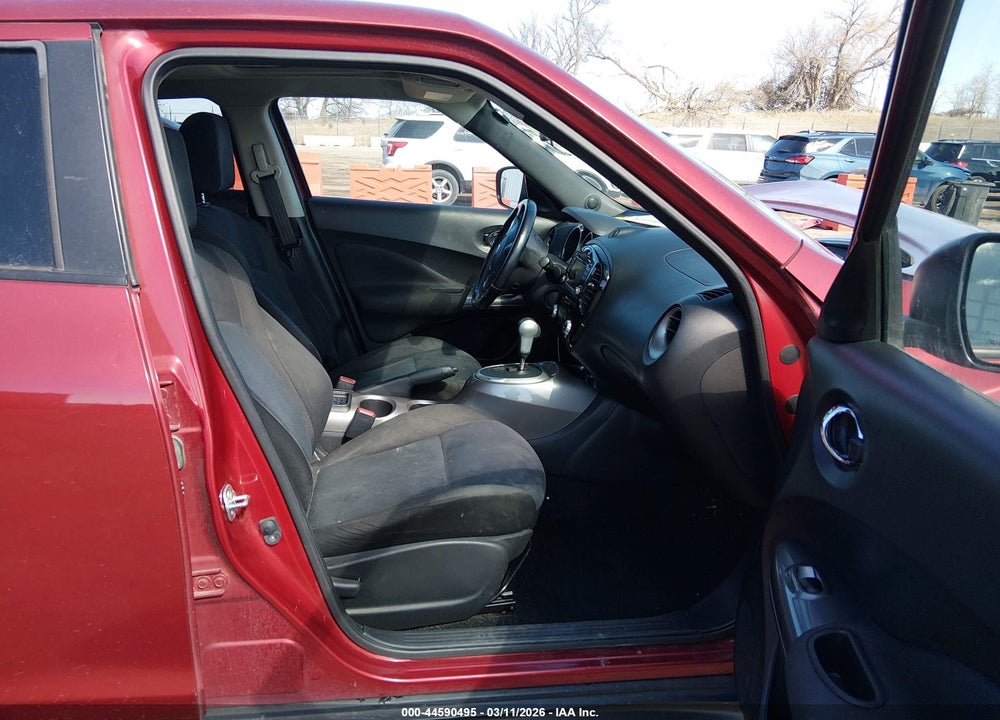 2015 NISSAN JUKE SV VIN: JN8AF5MR3FT509908