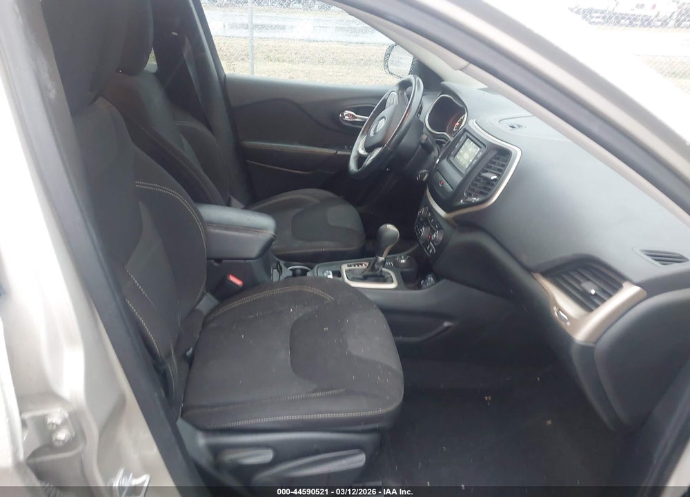 2015 JEEP CHEROKEE LATITUDE VIN: 1C4PJMCB5FW771947