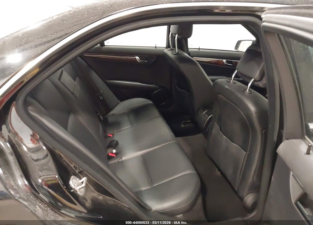 2010 MERCEDES-BENZ C 300 SPORT 4MATIC VIN: WDDGF8BB2AR128365