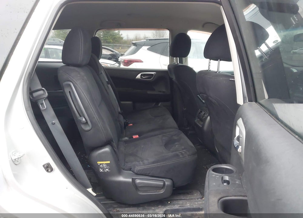 2015 NISSAN PATHFINDER S VIN: 5N1AR2MMXFC689115