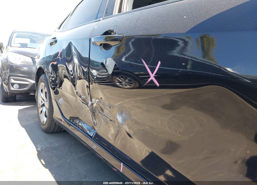 2017 HONDA CIVIC LX VIN: 2HGFC2F57HH506210