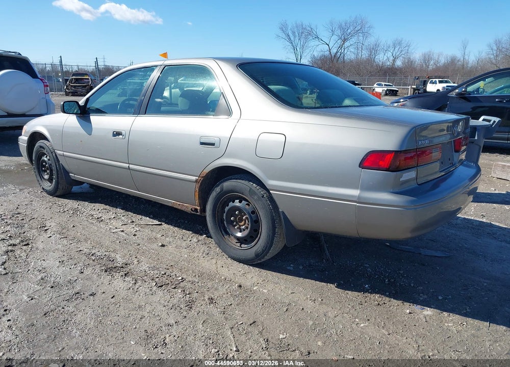 1999 TOYOTA CAMRY LE VIN: 4T1BG22K4XU531893