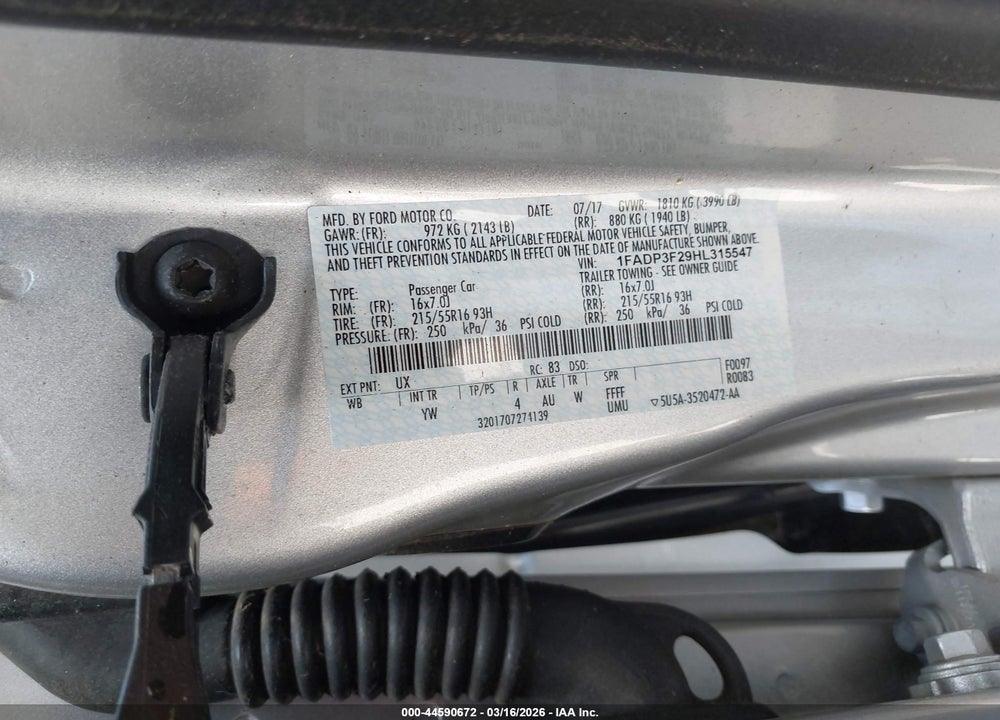 2017 FORD FOCUS SE VIN: 1FADP3F29HL315547