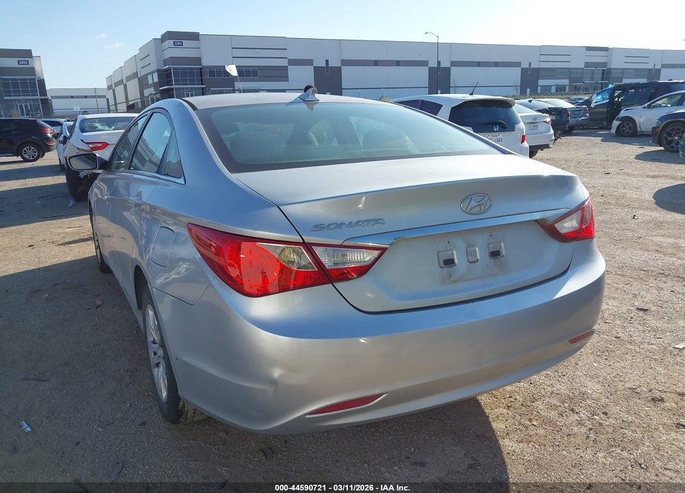 2013 HYUNDAI SONATA GLS VIN: 5NPEB4AC0DH564983