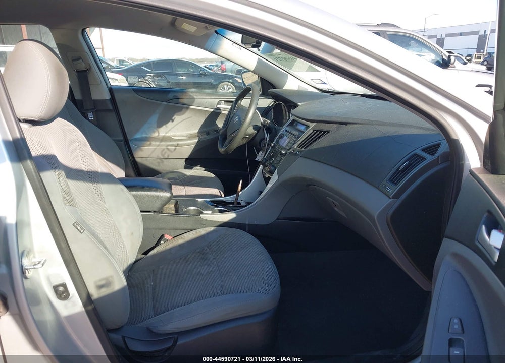 2013 HYUNDAI SONATA GLS VIN: 5NPEB4AC0DH564983
