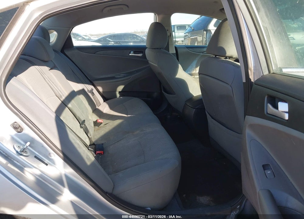 2013 HYUNDAI SONATA GLS VIN: 5NPEB4AC0DH564983