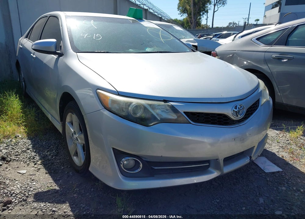 2014 TOYOTA CAMRY SE VIN: 4T1BF1FK4EU773782