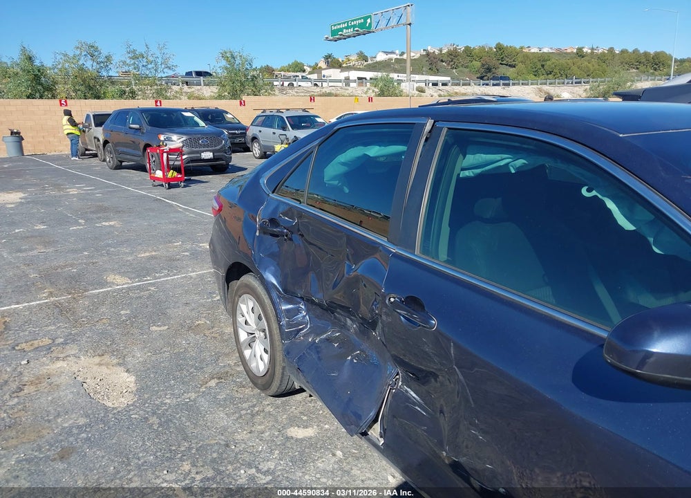 2015 TOYOTA CAMRY LE VIN: 4T1BF1FK3FU890626