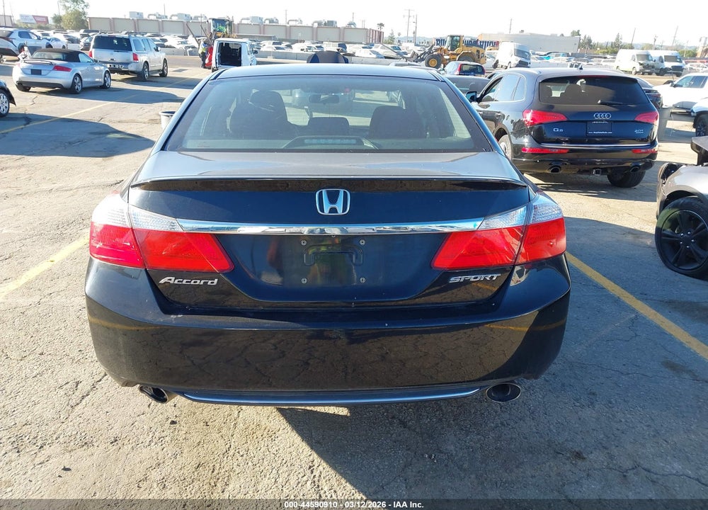 2015 HONDA ACCORD SPORT VIN: 1HGCR2F55FA223527