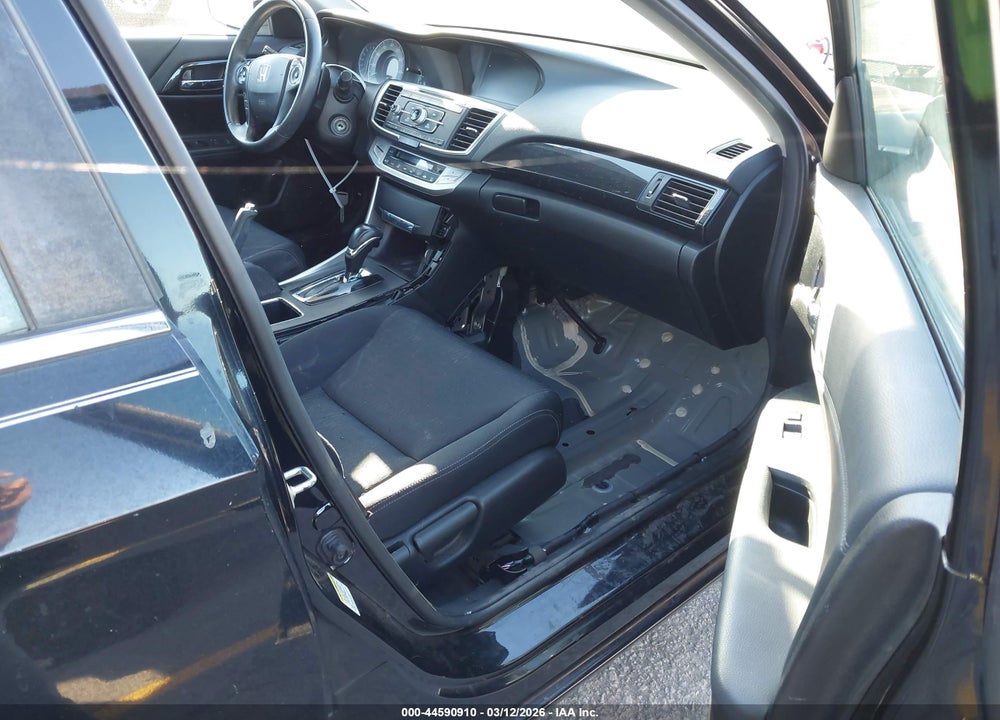 2015 HONDA ACCORD SPORT VIN: 1HGCR2F55FA223527