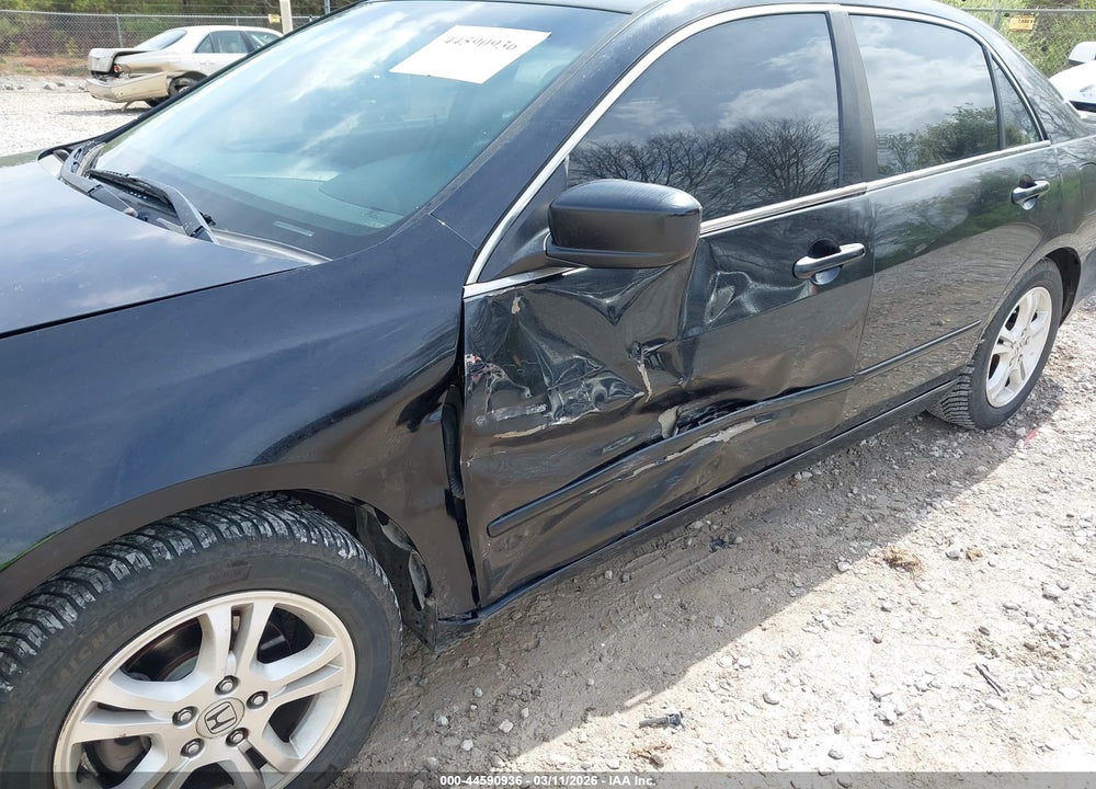 2007 HONDA ACCORD 2.4 EX VIN: 1HGCM56857A115419