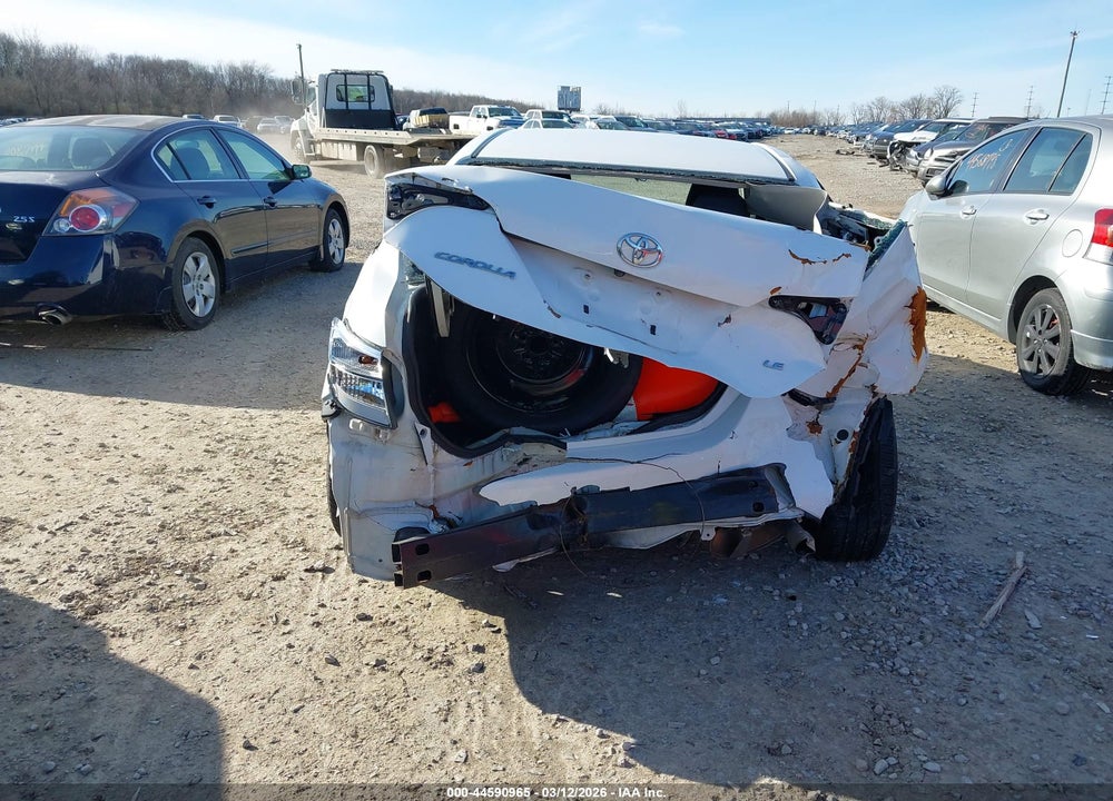 2019 TOYOTA COROLLA LE VIN: 2T1BURHE6KC166484