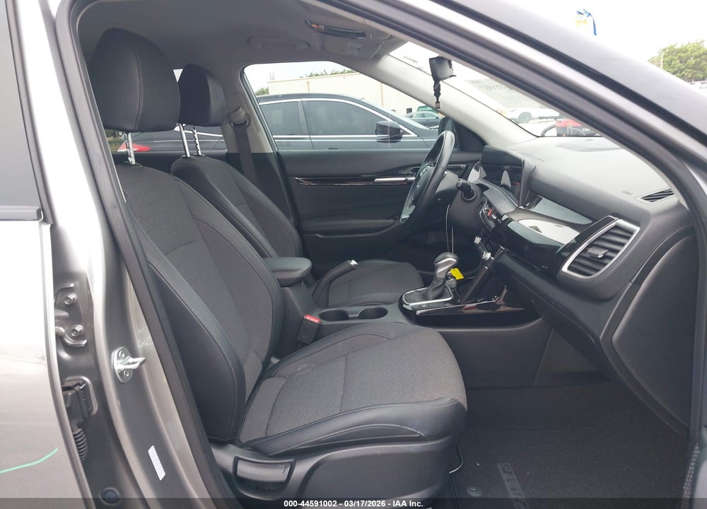 2025 KIA SELTOS S VIN: KNDEU2AA4S7695915