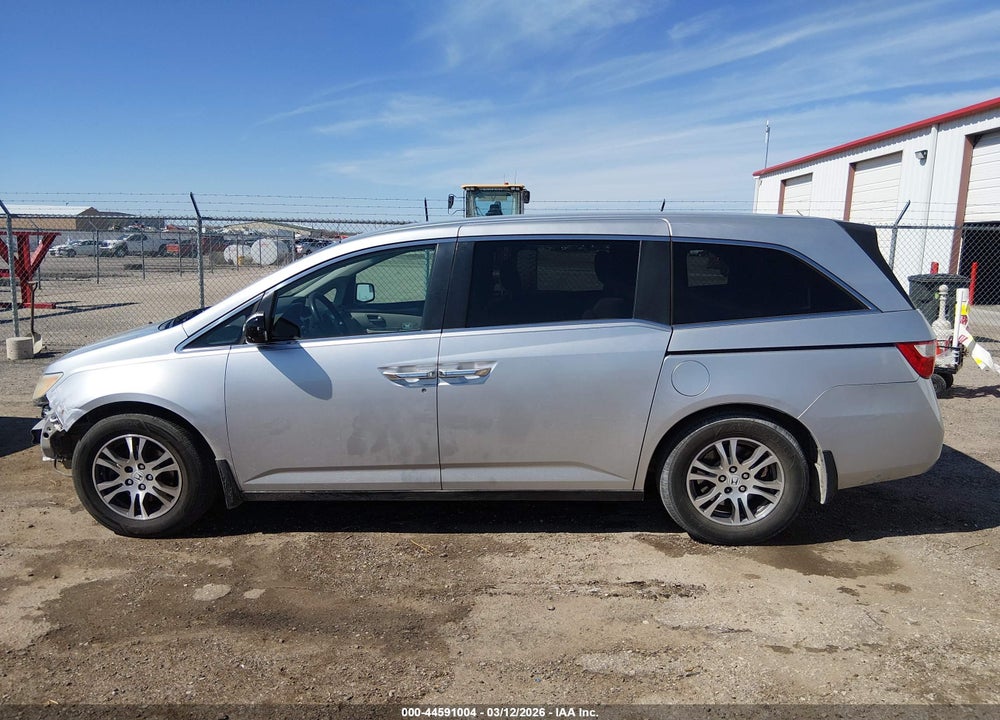 2011 HONDA ODYSSEY EX VIN: 5FNRL5H48BB034940