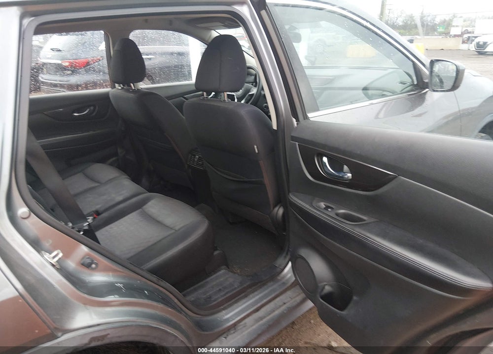 2018 NISSAN ROGUE S VIN: JN8AT2MV6JW314381