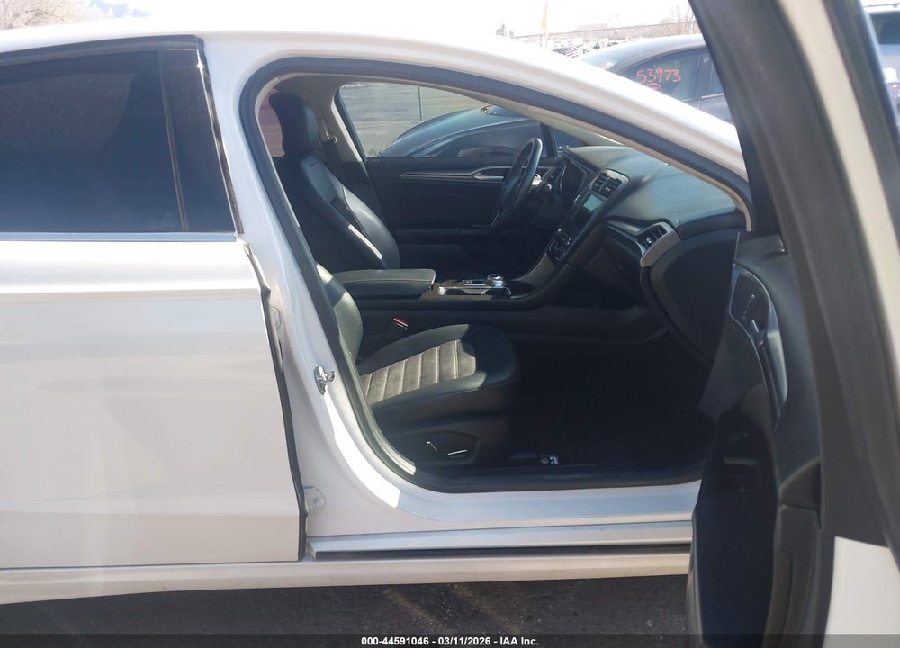 2017 FORD FUSION SE VIN: 3FA6P0HD4HR248010