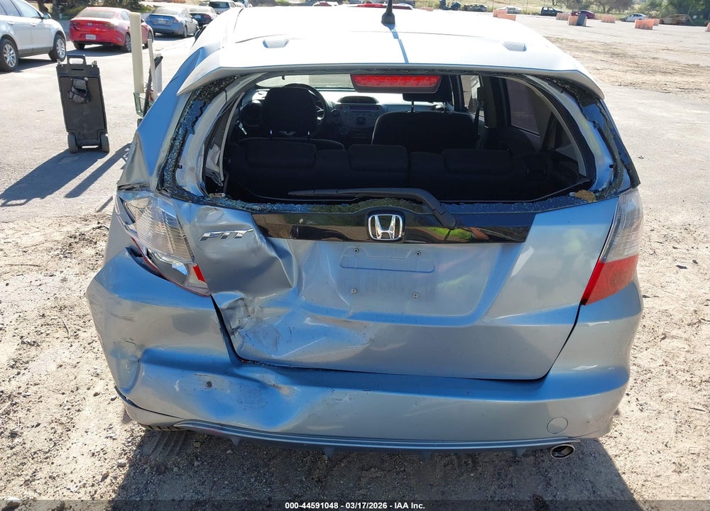 2011 HONDA FIT SPORT VIN: JHMGE8H54BC016653
