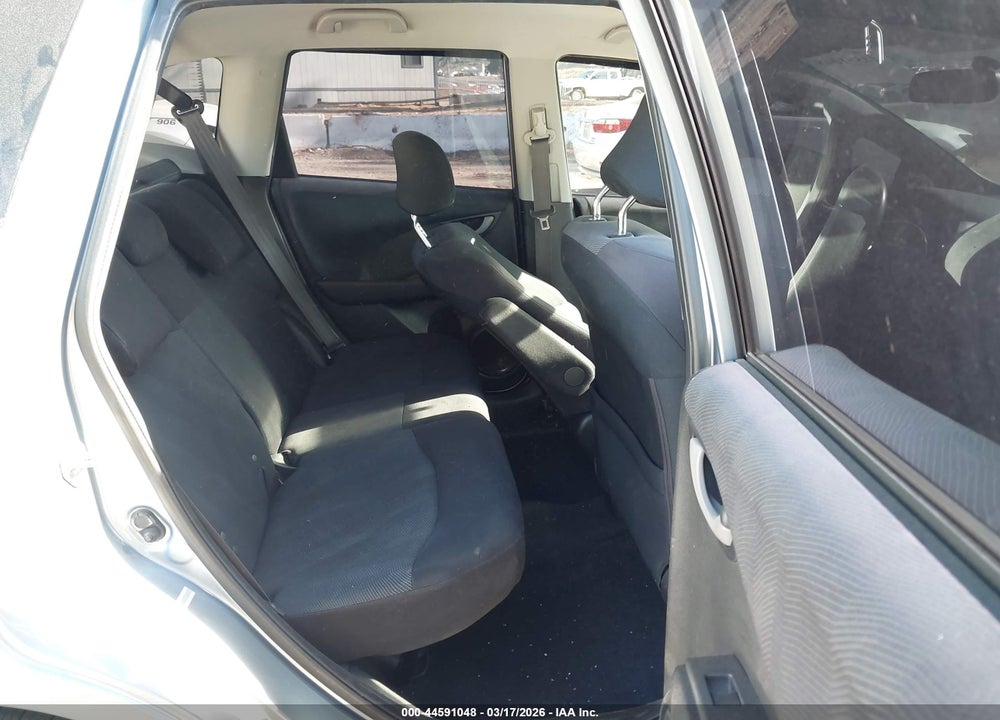 2011 HONDA FIT SPORT VIN: JHMGE8H54BC016653