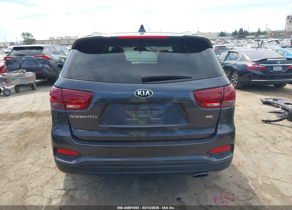 2019 KIA SORENTO 2.4L LX VIN: 5XYPG4A30KG452358