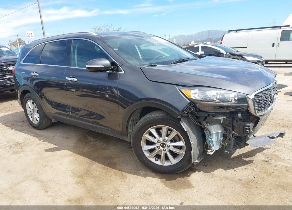 2019 KIA SORENTO 2.4L LX VIN: 5XYPG4A30KG452358