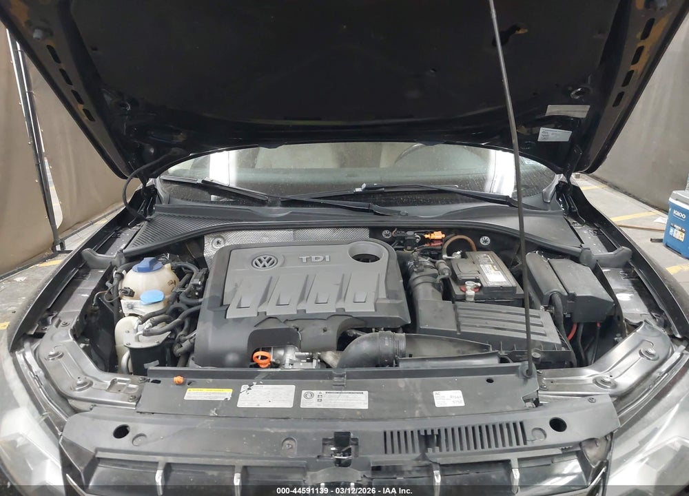 2013 VOLKSWAGEN PASSAT 2.0L TDI SE VIN: 1VWBN7A36DC037731