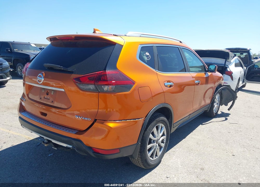 2018 NISSAN ROGUE SV VIN: 5N1AT2MV1JC785735