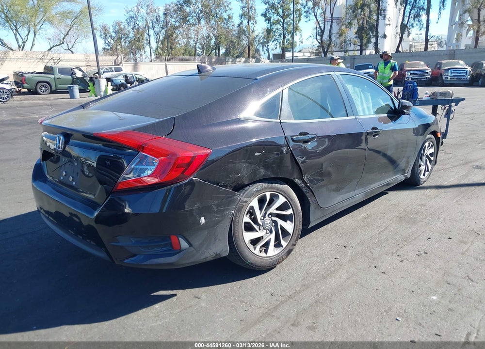 2018 HONDA CIVIC EX VIN: 2HGFC2F78JH511102