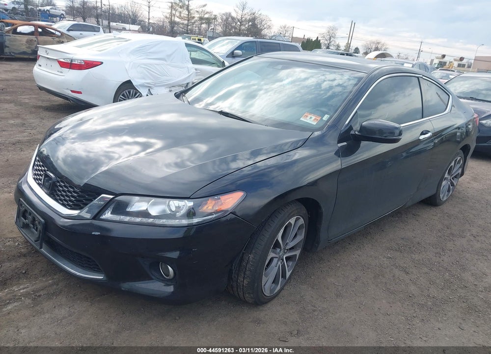 2015 HONDA ACCORD EX-L V-6 VIN: 1HGCT2B89FA005334