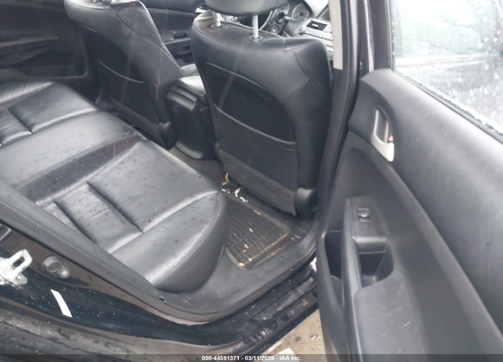 2011 HONDA ACCORD 2.4 SE VIN: 1HGCP2F6XBA054047