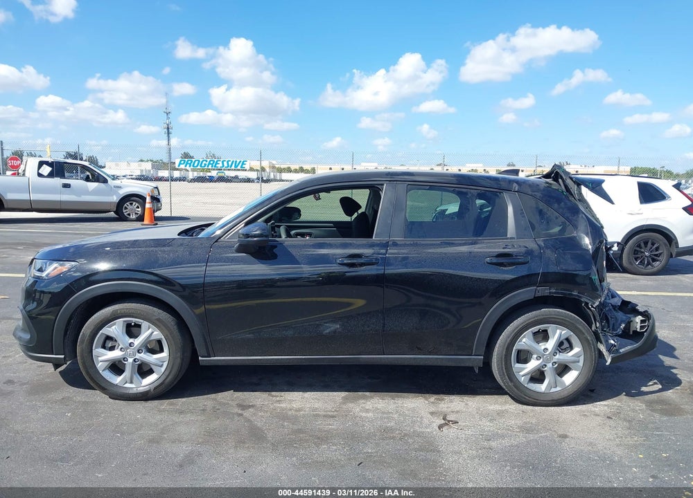 2025 HONDA HR-V 2WD LX VIN: 3CZRZ1H34SM737052