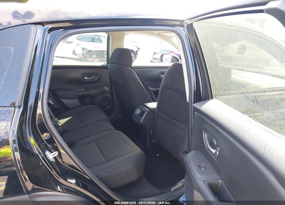 2025 HONDA HR-V 2WD LX VIN: 3CZRZ1H34SM737052