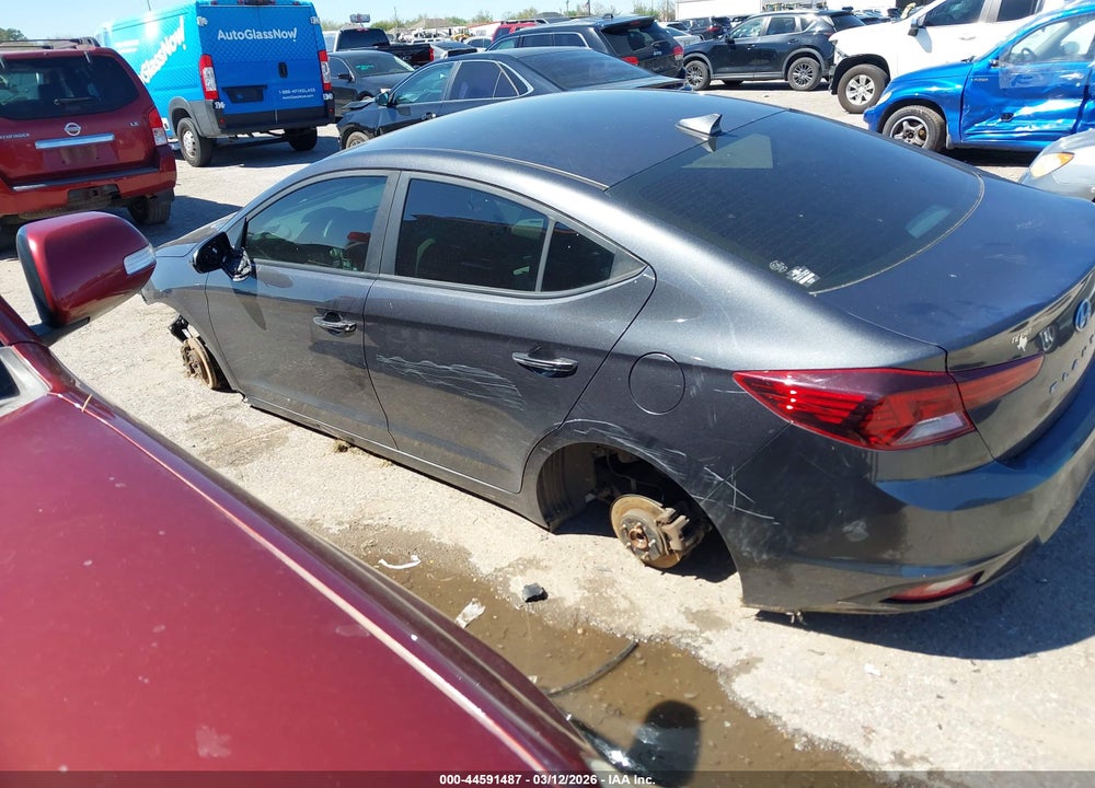 2020 HYUNDAI ELANTRA SEL VIN: 5NPD84LF6LH588026