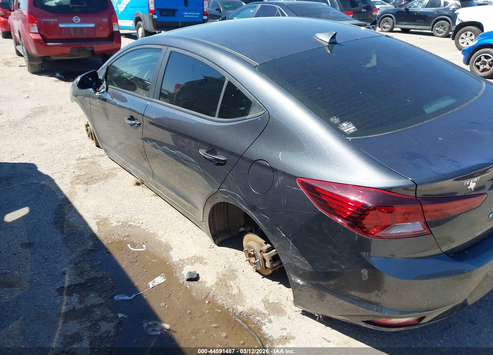 2020 HYUNDAI ELANTRA SEL VIN: 5NPD84LF6LH588026