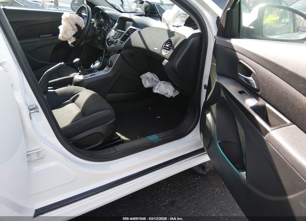 2014 CHEVROLET CRUZE 1LT MANUAL VIN: 1G1PD5SB3E7319284