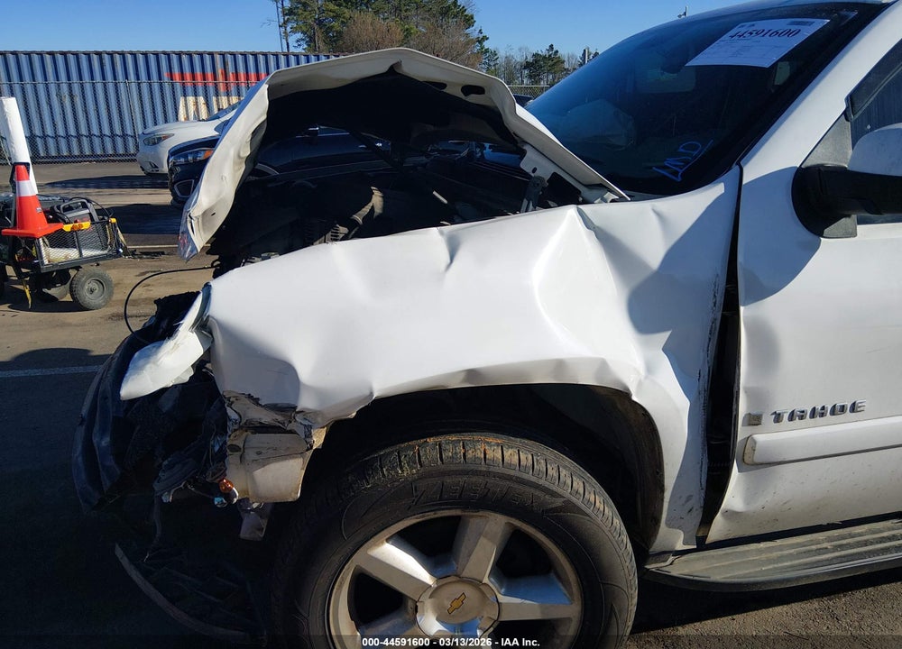 2007 CHEVROLET TAHOE LTZ VIN: 1GNFC13037R267455