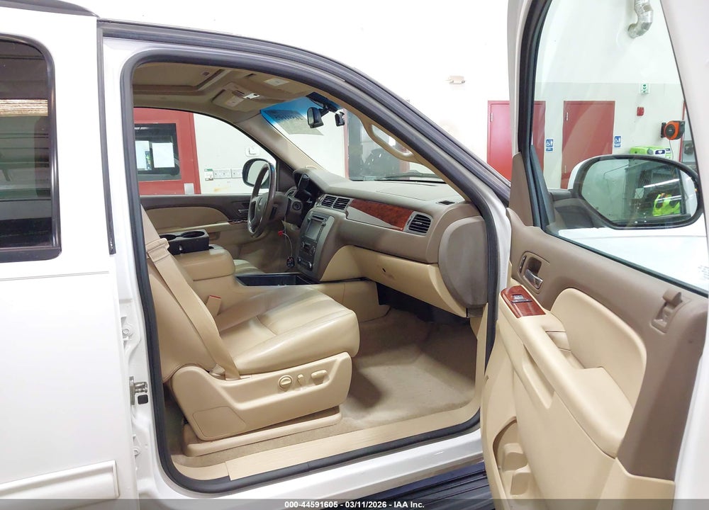 2014 GMC YUKON SLT VIN: 1GKS2CE04ER141268