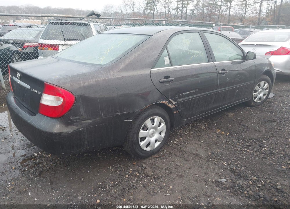 2002 TOYOTA CAMRY LE VIN: 4T1BE32K22U501005