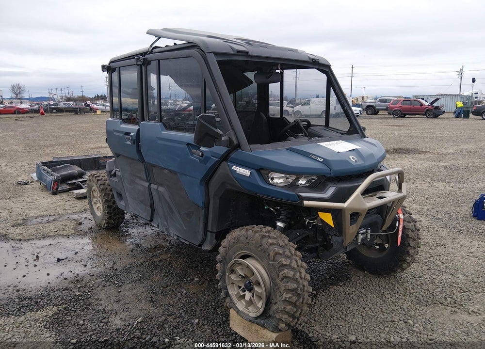 2025 CAN-AM DEFENDER MAX LIMITED CAB HD10/LONE STAR HD10 VIN: 3JBUUAX49SK024395