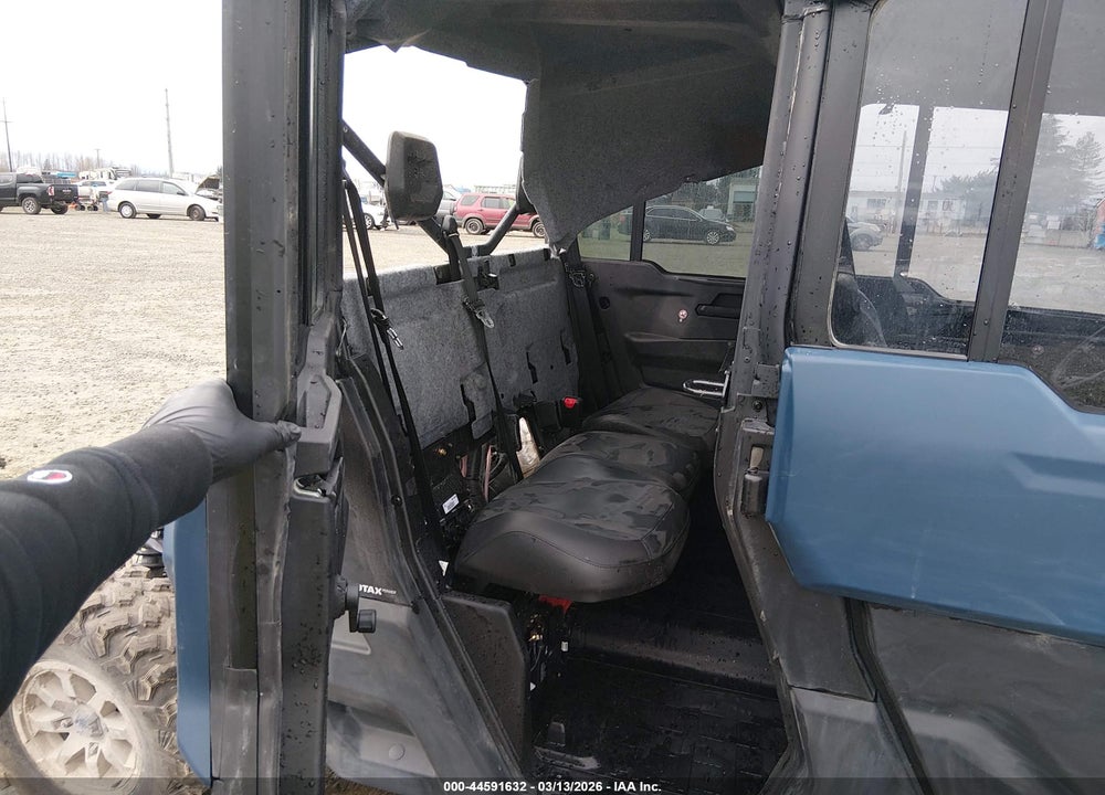 2025 CAN-AM DEFENDER MAX LIMITED CAB HD10/LONE STAR HD10 VIN: 3JBUUAX49SK024395