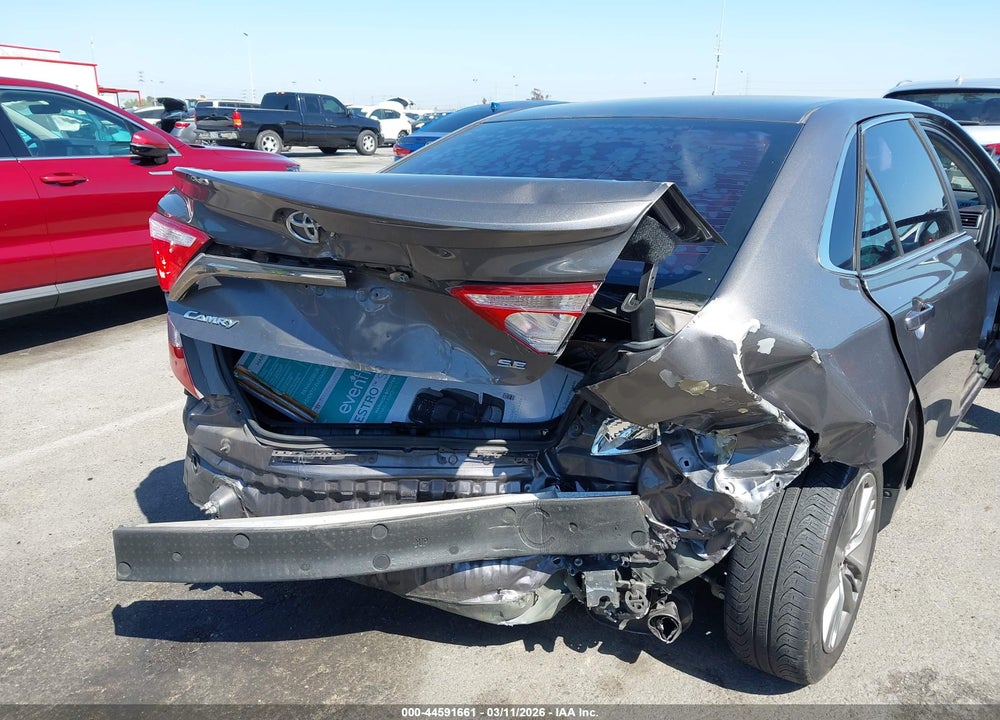2015 TOYOTA CAMRY SE VIN: 4T1BF1FK7FU496868