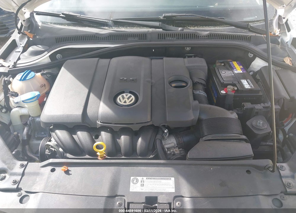 2011 VOLKSWAGEN JETTA 2.5L SE VIN: 3VWDX7AJ5BM365980