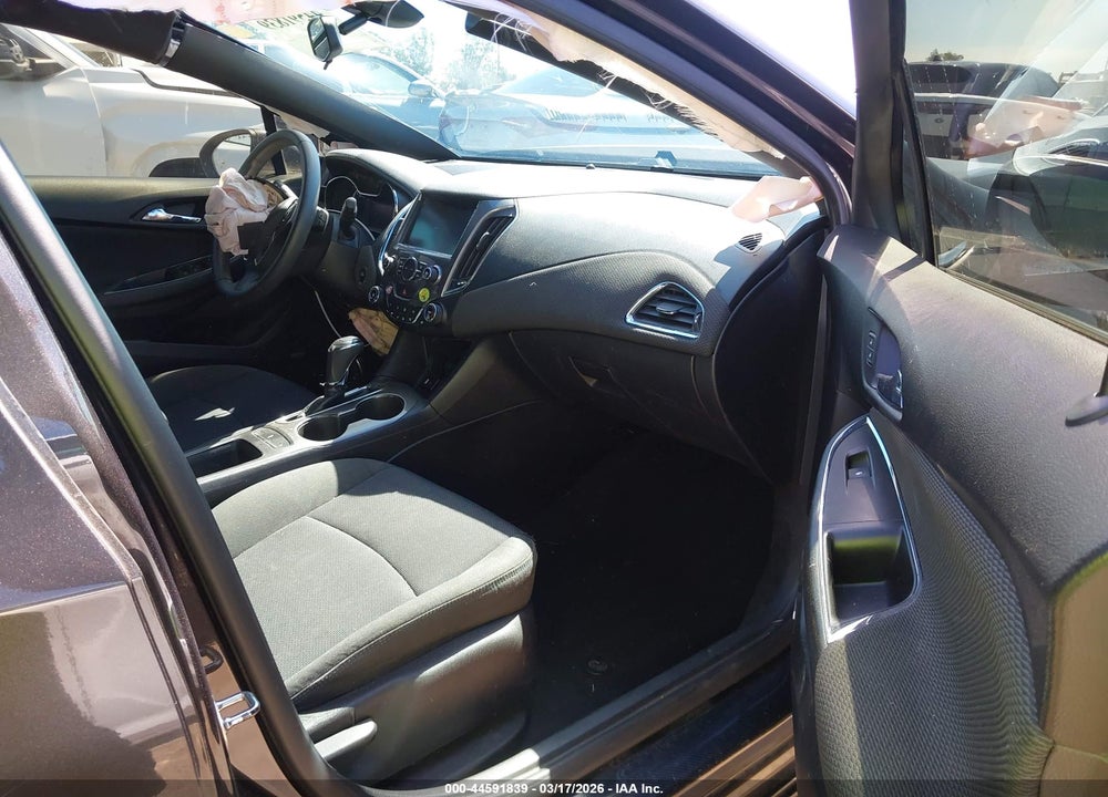 2017 CHEVROLET CRUZE LT AUTO VIN: 1G1BE5SM7H7149606