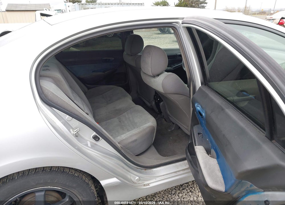 2010 HONDA CIVIC LX VIN: 2HGFA1F50AH319221