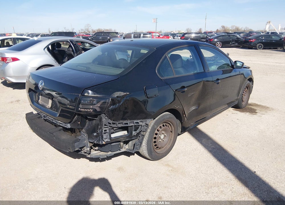 2014 VOLKSWAGEN JETTA 2.0L S VIN: 3VW1K7AJ0EM384328
