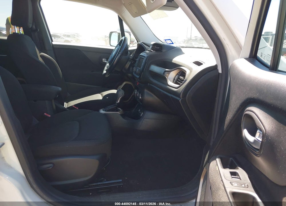 2016 JEEP RENEGADE LATITUDE VIN: ZACCJABT7GPD88498