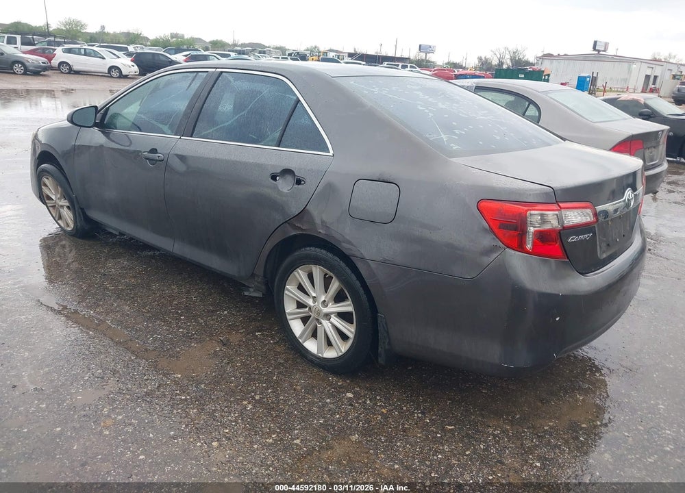 2013 TOYOTA CAMRY XLE VIN: 4T4BF1FK1DR329778