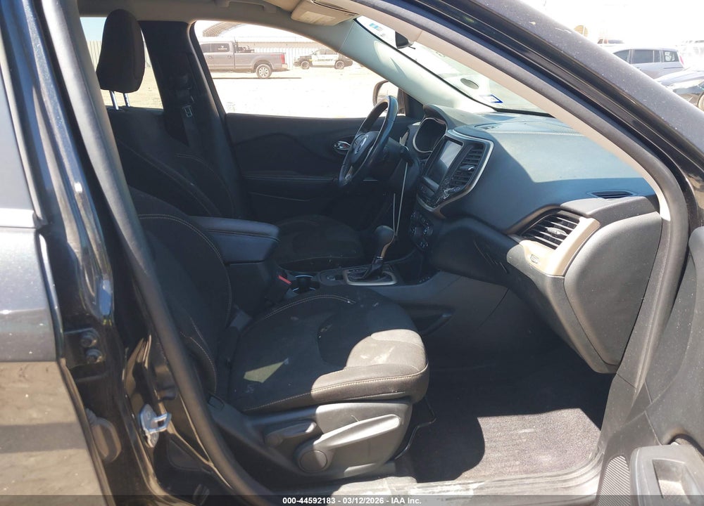 2016 JEEP CHEROKEE LATITUDE VIN: 1C4PJLCS9GW177003
