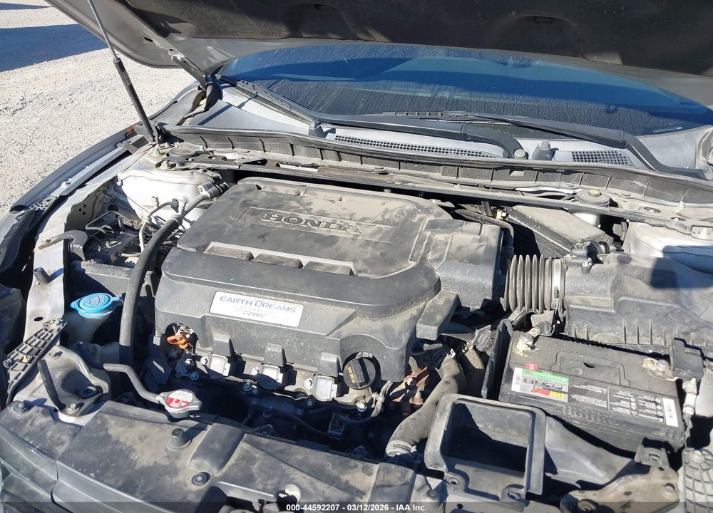 2015 HONDA ACCORD EX-L V-6 VIN: 1HGCR3F80FA008539
