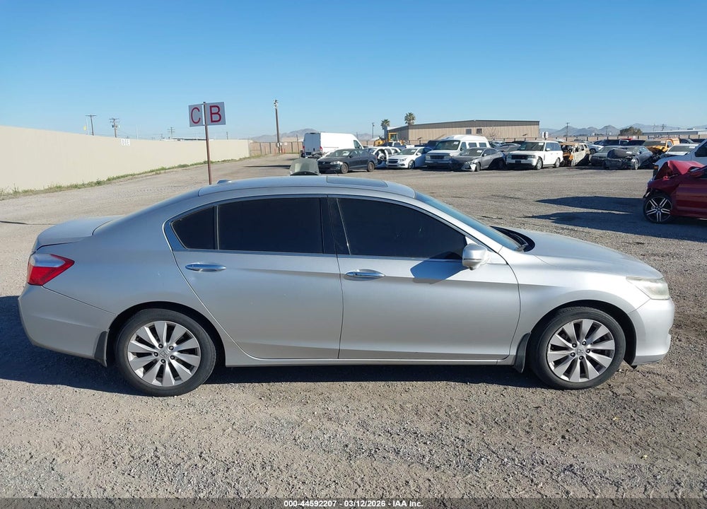 2015 HONDA ACCORD EX-L V-6 VIN: 1HGCR3F80FA008539